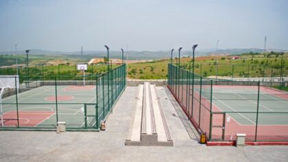 Nowa arena sportowa na horyzoncie: Głogów przygotowuje się do budowy zadaszonego boiska plenerowego