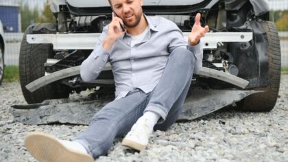 Na autostradzie S3 między węzłami Głogów Zachód i Południe doszło do kolizji samochodowej z jednym rannym