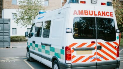 Wypadek w Hucie Miedzi Głogów – dwóch pracowników doznało poparzeń