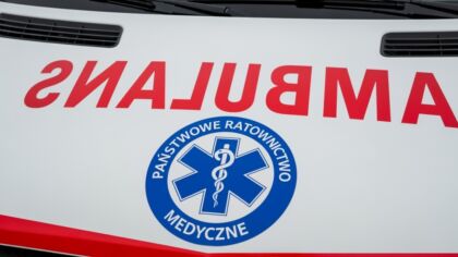 Głogów w szoku: intensywna akcja z udziałem czterech radiowozów i karetki