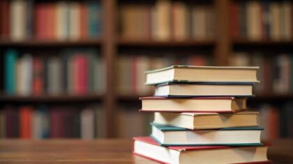 Listopadowe seanse filmowe w bibliotece BLOG: odkryj świat dokumentów!