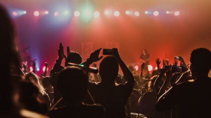 Anita Lipnicka zaprasza na emocjonalny koncert „O miłości” w Mikołajki
