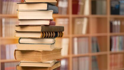 Haft diamentowy: Kobiety w akcji w Bibliotece BLOG