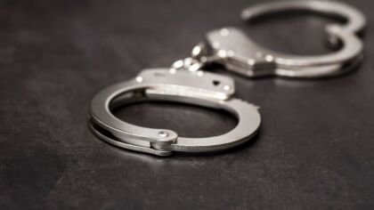 Głogowska Policja zatrzymała poszukiwanego na podstawie listów gończych.
