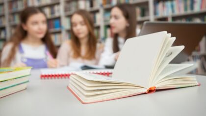 Dofinansowanie dla uczniów z Żukowic na wycieczki edukacyjne