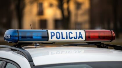 Oszustwa na tle mundurowym: Uwaga na fałszywych policjantów i strażników!